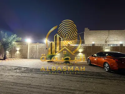 للبيع بيت بالشارقه منطقه الغافيه