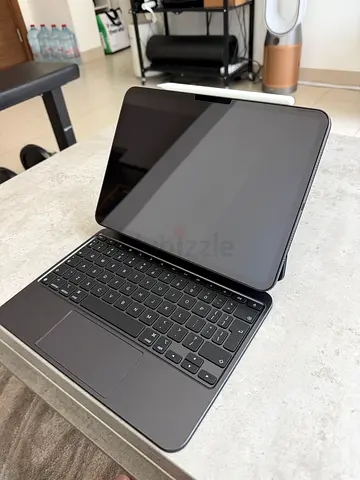 iPad Pro M4 11in 512GB with Magic Keyboard and Apple Pencil