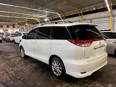 2015 Toyota PREVIA 照片 3