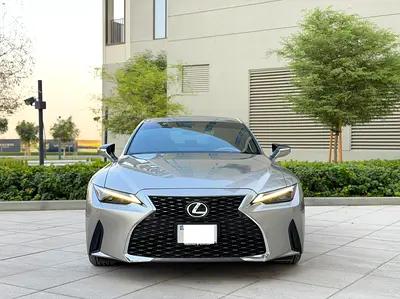 صورة 2 لـ 2025 Lexus IS-SERIES