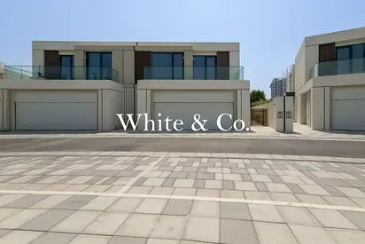Smart Home | Fully Upgraded | Furnished