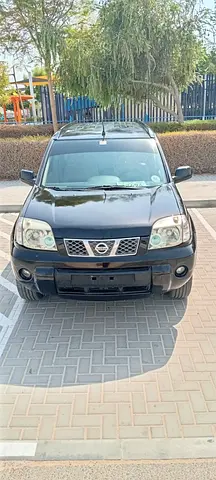 2011 Nissan X-TRAIL 照片 2