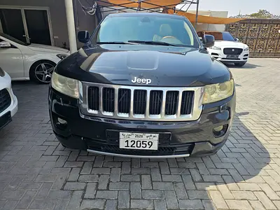 صورة 2 لـ 2012 JEEP GRAND CHEROKEE