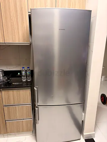 Siemens Refrigerator bottom freezer  same like new condition