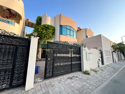 فيلا مميزة بالحيرة 4 غرف منها 3 ماستر بسعر 95 ألف