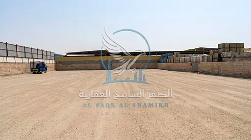 حوطة للإيجار في الصجعة بمساحة 20,000 قدم²، بسعر 13 درهماً للقدم، مع توفر حوطتين وتأمين شيك.