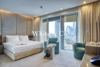 PERFECT LOCATION | UPGRADED | LUXURY UNIT