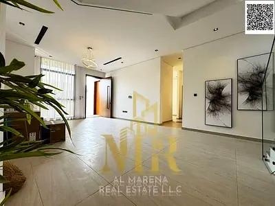 Directly from the owner: a villa featuring high-quality personal finishing, located on a main road close to all amenities. Available for freehold owne