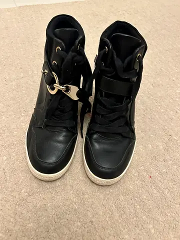 Women ankle boots.