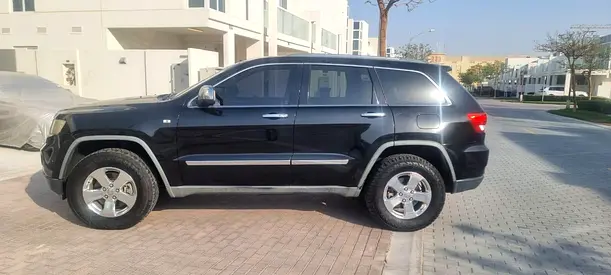 صورة 4 لـ 2012 JEEP GRAND CHEROKEE L