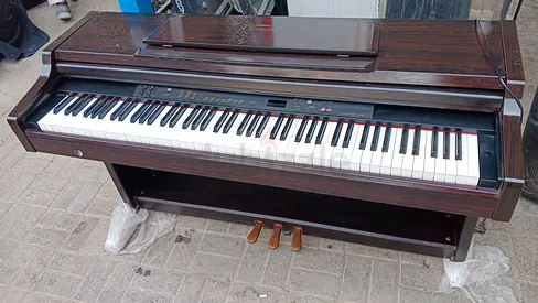 Yamaha Clavinova stereo sampling Clp-840 Used Black Electric Piano