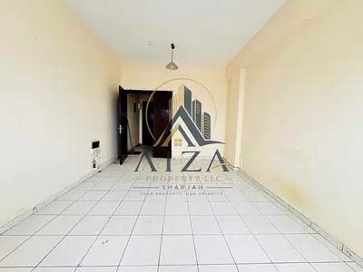 LAWISH OFFER//NICE FAMILY BUILDING//SPAISIUS 2BHK BALCONY IN ONLY 33,000 CLOSE TO FAMILY PARK AND K