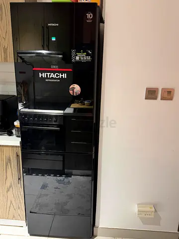 Hitachi Refrigerator Black Glass Finish