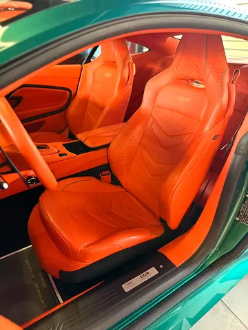 صورة 6 لـ 2022 Aston Martin DB12