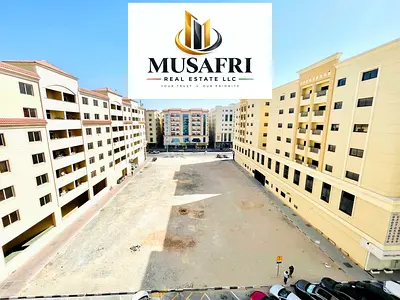 SPECIOUS 2BHK APARTMENT || PARKING AND BUILT IN WARDROBE ||