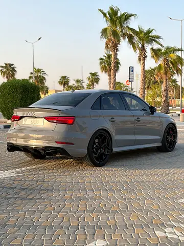 2017 AUDI RS3 — фото 8
