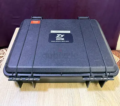 Zhiyun crane V2 handheld gimbal stabilizer