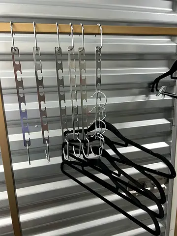 Multi hangers