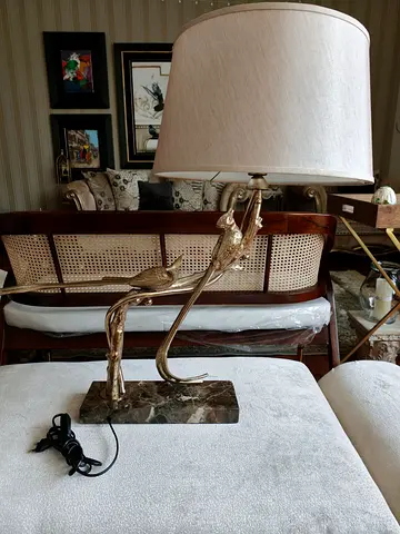 Brass Bird Sculpted Table Lamp with Marble Base and Beige Shade excellent condition