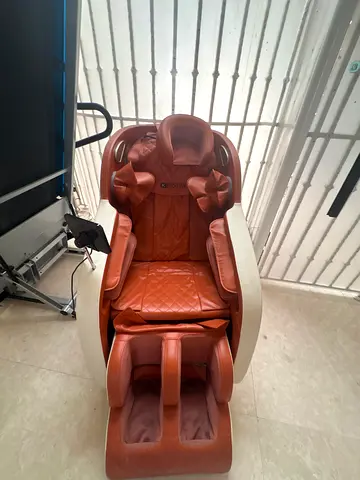 JC Buckman Massage Chair