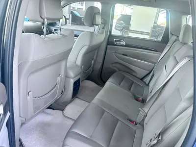 صورة 9 لـ 2012 JEEP GRAND CHEROKEE L