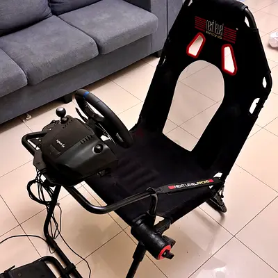 Logitech g29 with shifters and gt pro race seat