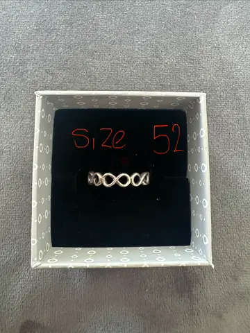 PANDORA Silver infinity pattern ring - Size 52