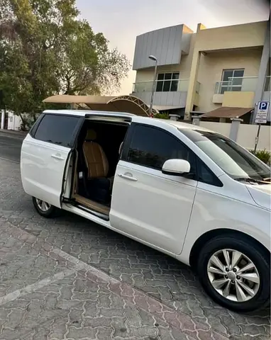 صورة 3 لـ 2020 KIA SEDONA