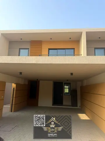 3 plus study room town house availabe for sale