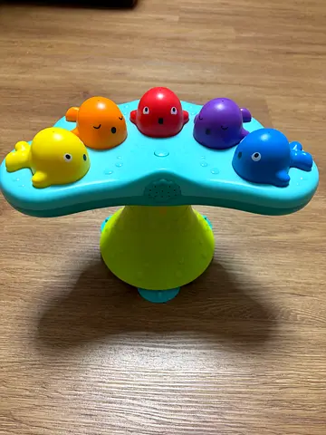 Baby bath toy