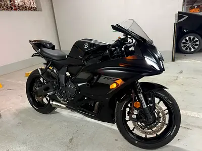 Yamaha R7 2025