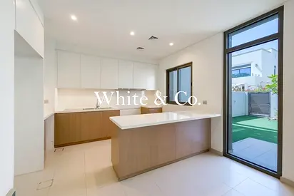 Landscaped | Vacant unit now| Rare unit