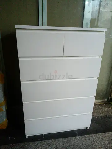 White 6-Drawer Chest of Drawers / Dresser - Good Condition