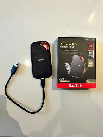 SanDisk Extreme PRO Portable SSD 4TB - Like New, Fast USB-C/USB-A