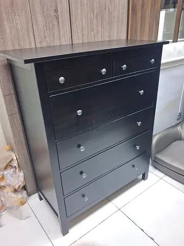 Black Wooden 6-Drawer Chest of Drawers
