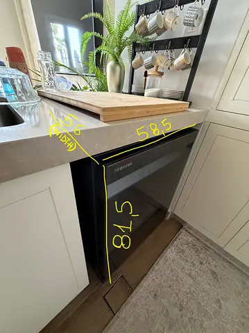 Samsung Dishwasher - perfect Working Condition - barely used