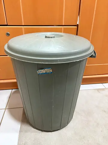 Big bucket