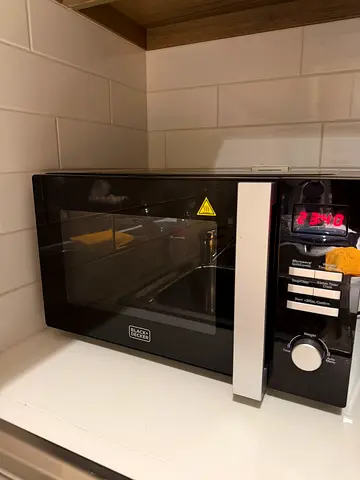 Black & Decker Microwave with Digital Display