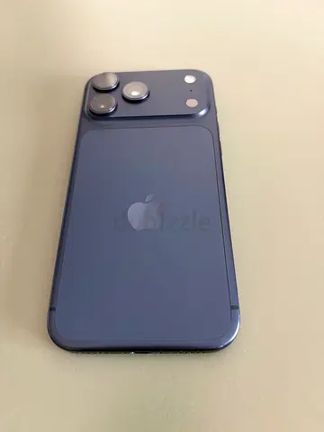 iPhone 17 Pro Max 256GB – 100% Battery – Box & Original Apple Case
