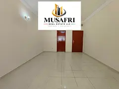 SPACIOUS 2BHK//FAMILY BUILDING//LIVE LIFE//WITH BALCONY & WARDROBES//PRIME LOCATION//