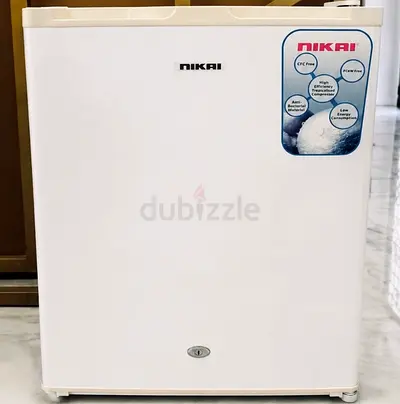 Nikai Compact Single-Door Mini Fridge - Excellent Condition