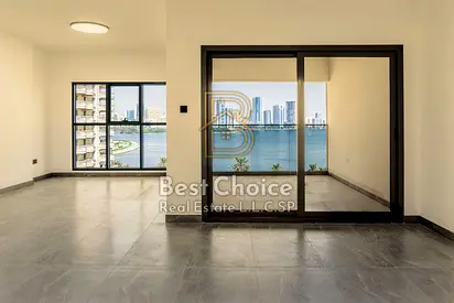 First Occupancy | 2 Free Parking | Gym, Pool & Rooftop Seating