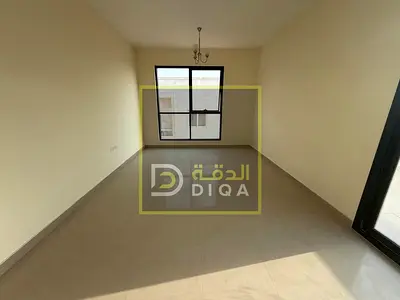 للايجار شقق جديدة في منطقة الحوشي على شارع مليحة