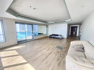 Luxurious 2bhk Partial view for rent in Corniche Tower
