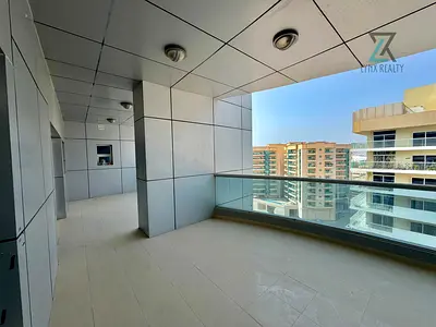 HUGE TERRACE | VACANT 1 BEDROOM | LAUNDRY ROOM