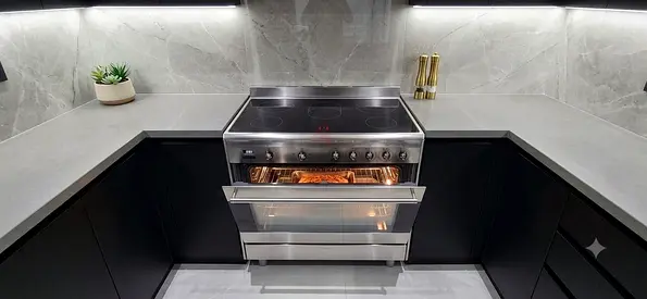 Premium Stainless Steel 5-Burner Electric Ceramic Cooker – Stylish Kitchen Range