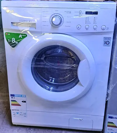 LG Front Load Washing Machine 8kg - A+++ Energy, Good Condition
