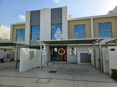 Modern Luxury | Prime Location | Ready Townhouse