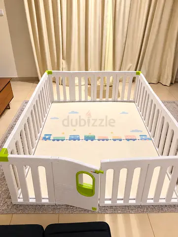 Babycare baby playpen and playmat - excellent condition