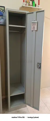 Single-door metal wardrobe/locker brand new